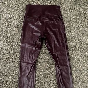 ALO liquid mid rise leggings medium